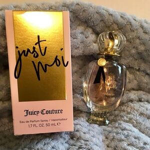 Juicy Couture Just Moi Eau de Parfum — Pink & Gold Accents